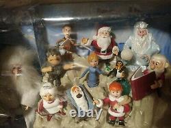 Winter's & Friends Santa Claus is Comin to Town 10 pc + Winter + Magic Snowbal