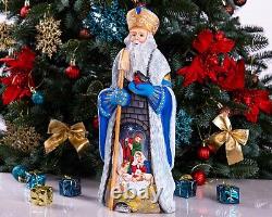 Wooden Carved Santa Claus Figurine, Nativity Scene Christmas Holiday Home Decor