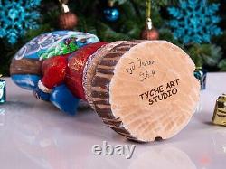 Wooden Carved Santa Claus figurine 11, Handmade Christmas Home Decor indoor