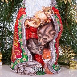 Wooden hand carved Santa Claus Figurine 14, Christmas home Decoration