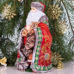 Wooden hand carved Santa Claus Figurine 14, Christmas home Decoration
